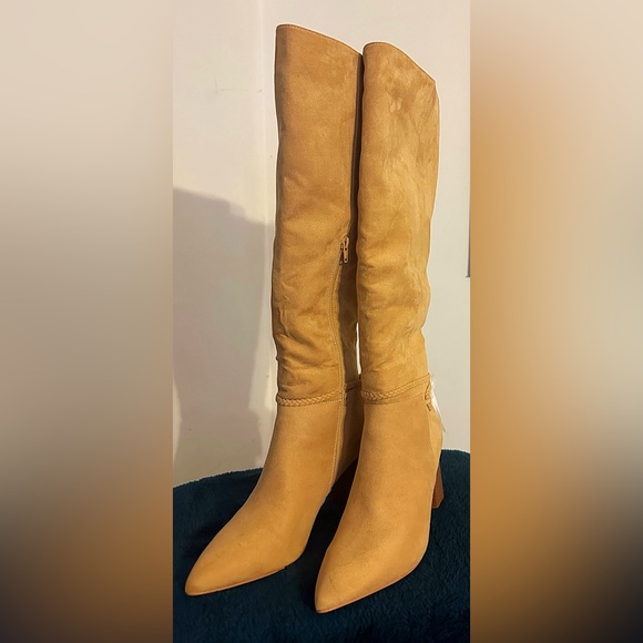 NWOB JustFab Tan Faux Suede Boots Size 10 - Picture 6 of 14